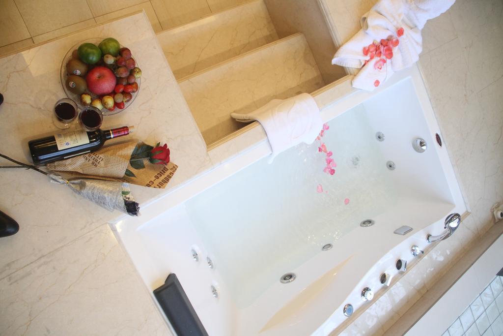 Yuyao Yonghegong Hotel Εξωτερικό φωτογραφία